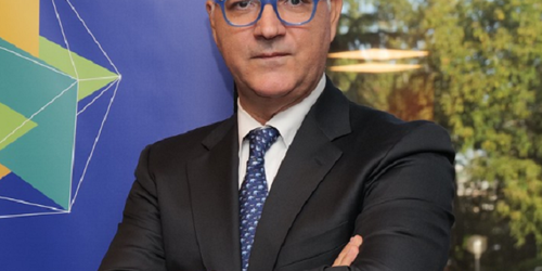 cuzzilla-4manager-600×600.scale-to-max-width.500x